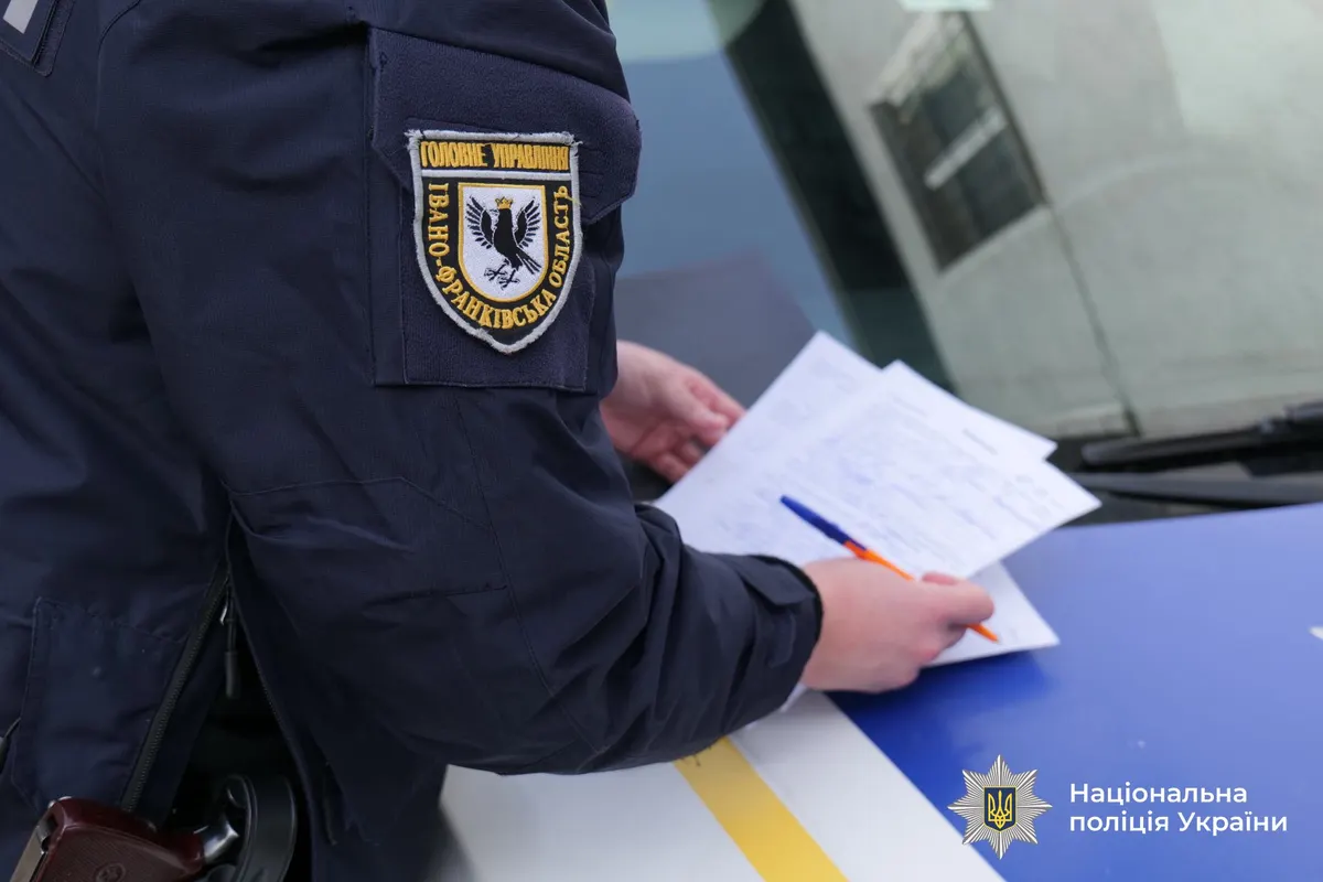 У Франківську біля багатоповерхівки знайшли тіло 29-річного чоловіка
