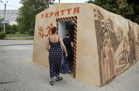В Івано-Франківську з'являться бетонні вуличні укриття: що відомо