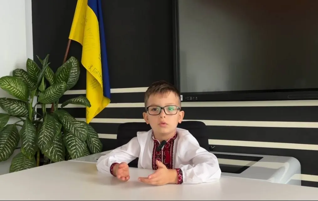 «Для мене це любов»: франківські першокласники — про незалежність України