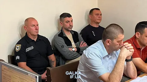 Івано-Франківськ: депутата міськради затримали на хабарі, мешканці реагують