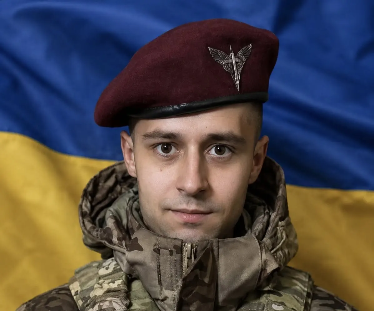 У Рожнятові попрощаються із загиблим захисником Богданом Нирковим