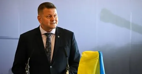 Залужний завершує другу частину «Моєї війни»: рукописи передадуть редакторам бли