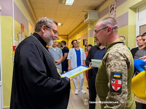 Блаженніший Святослав провідав захисників в Івано-Франківському госпіталі