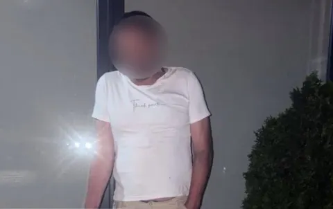 У Коломиї охорона затримала чоловіка, який вночі проник у магазин