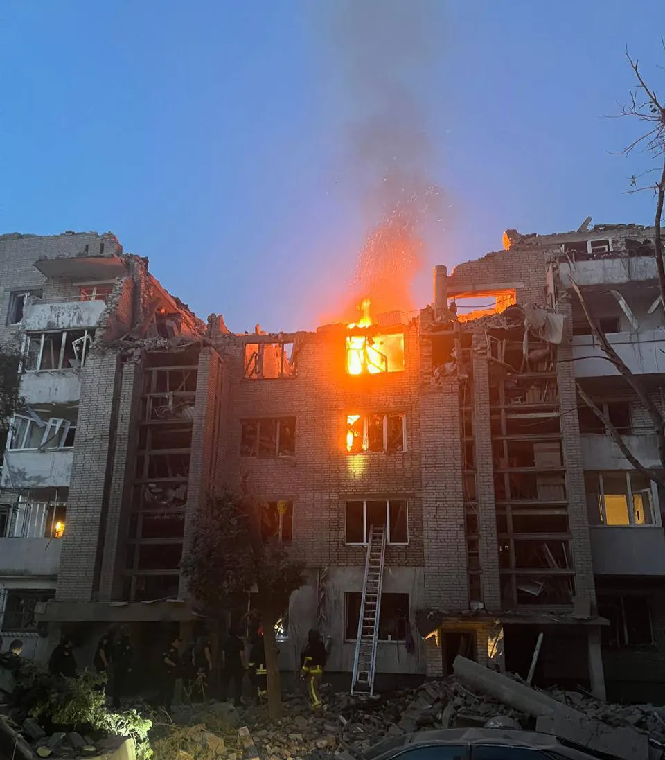 Ракетний удар по Львову: пошкоджено школу, садки та житлові будинки