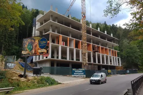 У Яремчі зводять висотки: як змінюється вигляд курортного міста