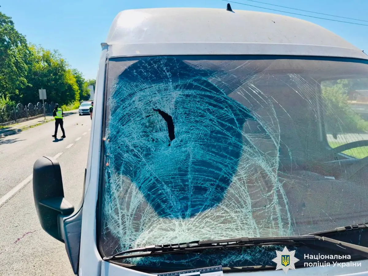 У Снятині велосипедист загинув після зіткнення з мікроавтобусом