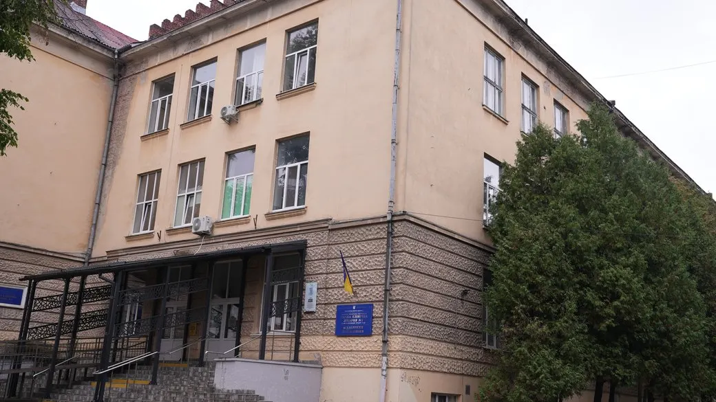 Після дронової атаки на Івано-Франківськ прооперували 55-річного пораненого