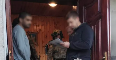 На Прикарпатті затримали іноземця за збут психотропів