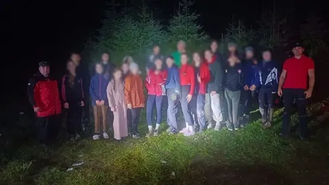 На Говерлі рятувальники вивели з гір 33 туристів, з них 25 дітей