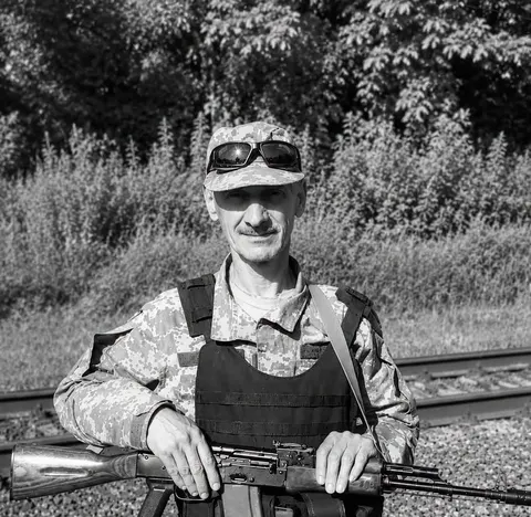 На Городенківщині попрощалися з 59-річним воїном, серце якого зупинилося на службі