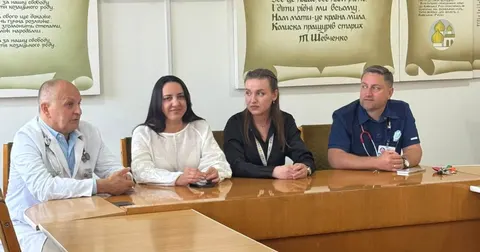 В Івано-Франківській дитячій лікарні встановили майже 50 ліжок-трансформерів