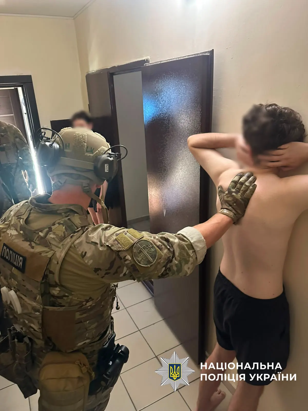 Спецоперація «WallHack»: 23 підозрювані, 600 одиниць техніки та 300 закритих Telegram-каналів