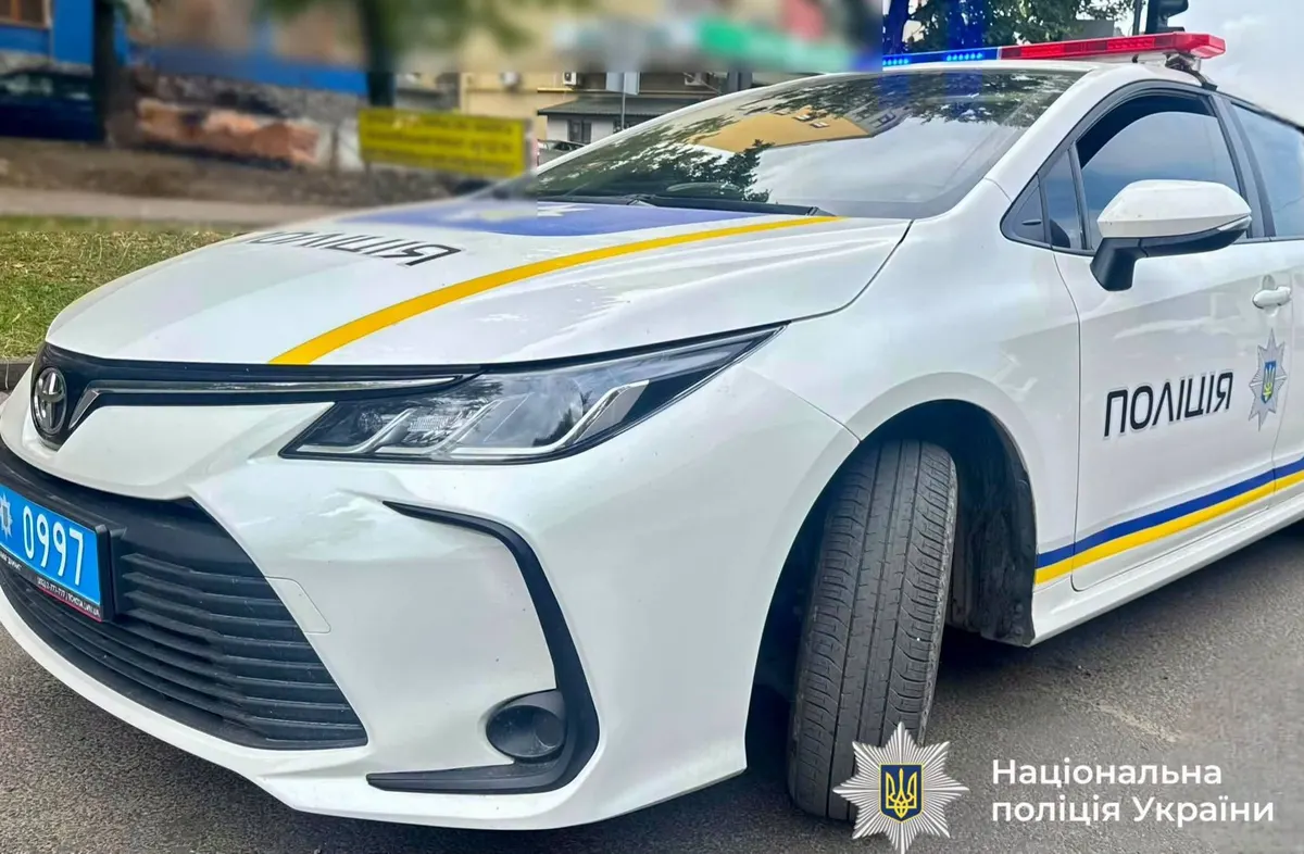 В Івано-Франківську на сміттєвому контейнері знайшли піротехнічний предмет