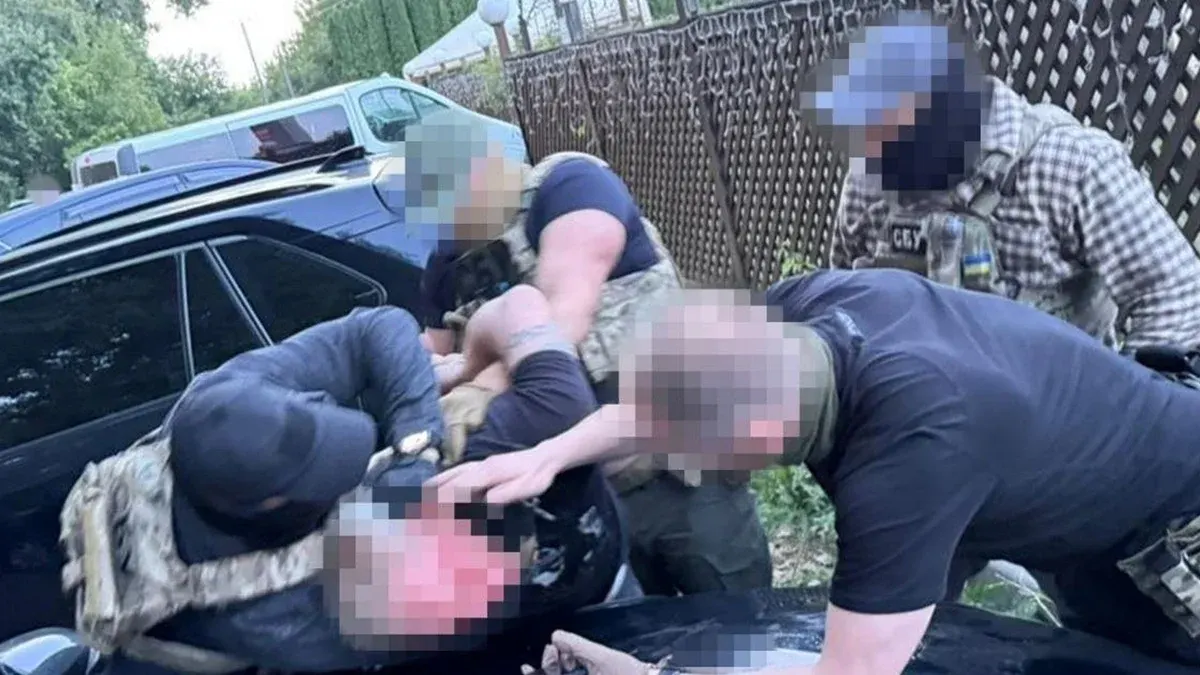 СБУ викрила мережу ексзаступника голови ДСНС: готували теракти на Чернігівщині та Прикарпатті