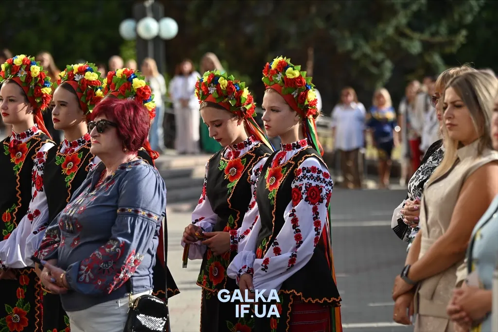 35 років Незалежності: у Франківську вшанували полеглих і нагородили прикарпатців