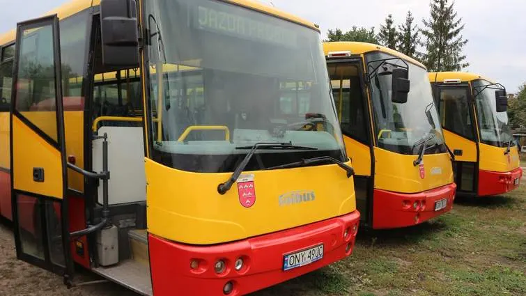 Коломия отримала три автобуси від польського міста-побратима Ниса