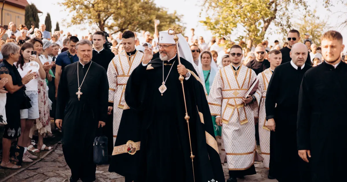 У Крилосі патріарша проща зібрала тисячі вірян