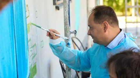 Марцінків пропонує графітникам малювати на стіні ЛРЗ, а не на пам'ятках