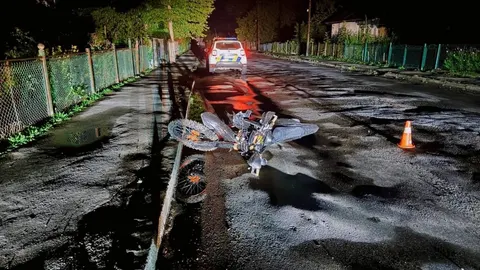 У Надвірній мотоцикліст на смерть розбив пасажира: підозра водієві