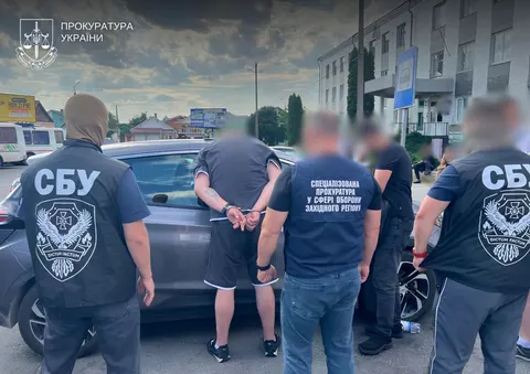 Військових з Прикарпаття та Хмельниччини підозрюють у хабарництві
