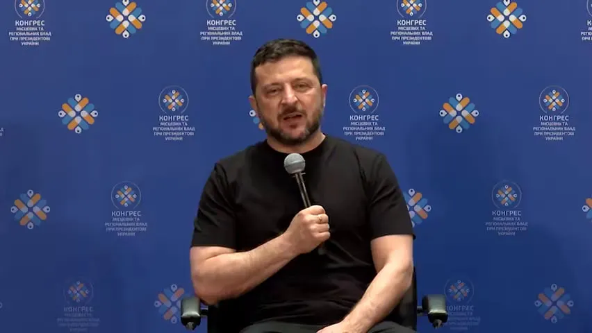 Зеленський на Прикарпатті: дороги, податки та шкільна освіта у гірських громадах