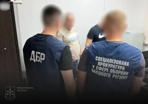 На Прикарпатті пʼяний офіцер ТЦК побив підлеглого: потерпілого госпіталізували