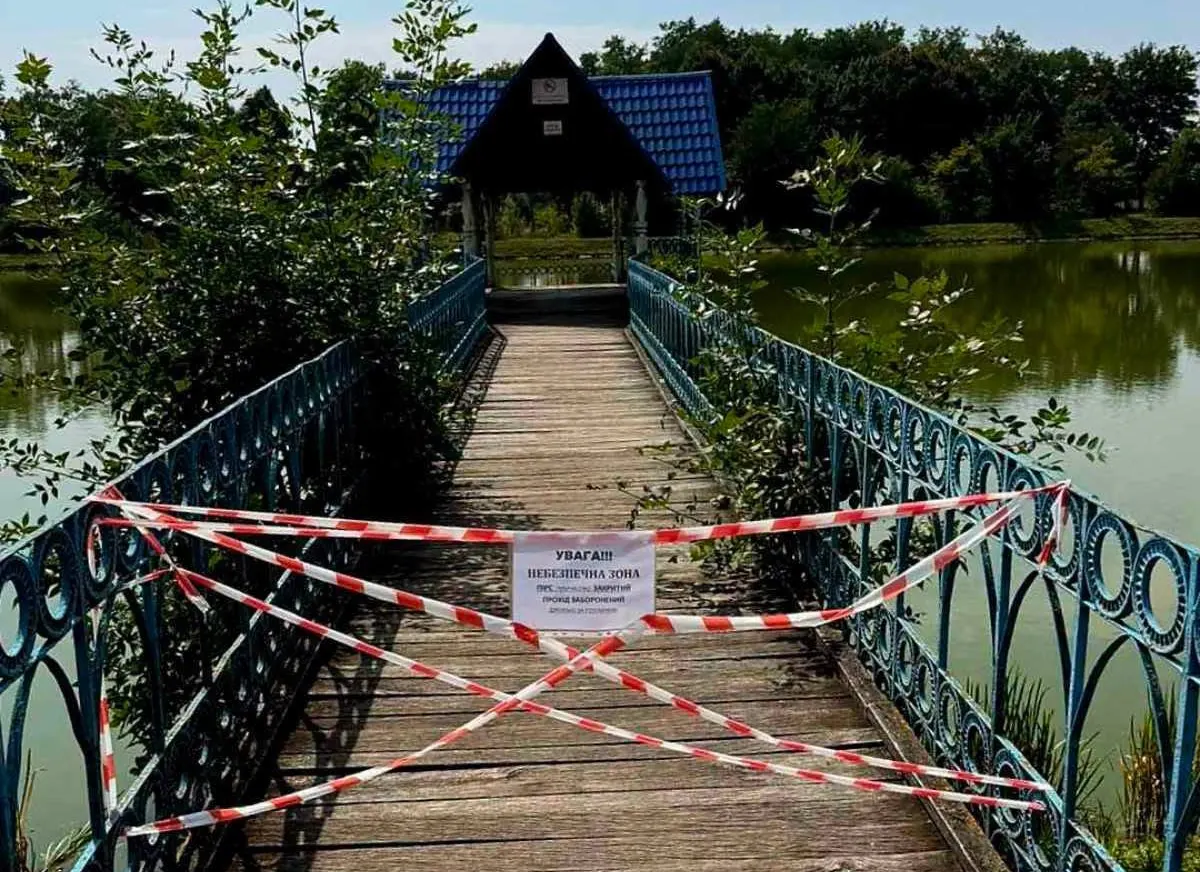 У Калуші частково закрили парк імені Франка через реконструкцію пірса