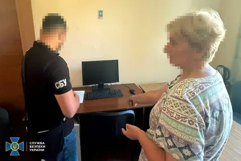 Лікарку військової поліклініки у Франківську підозрюють у хабарі за висновки ВЛК