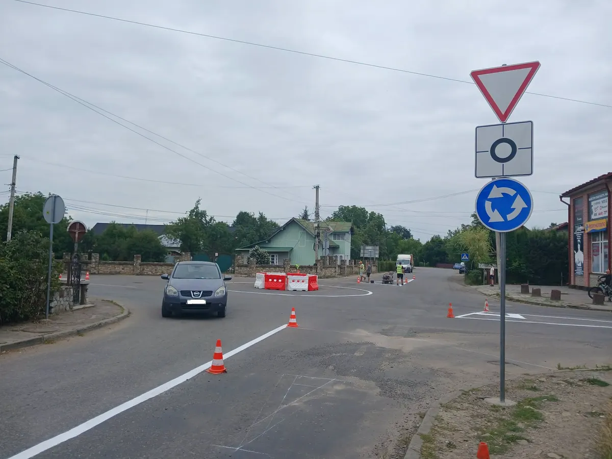У Косові на перехресті чотирьох вулиць запустили експериментальне кільце