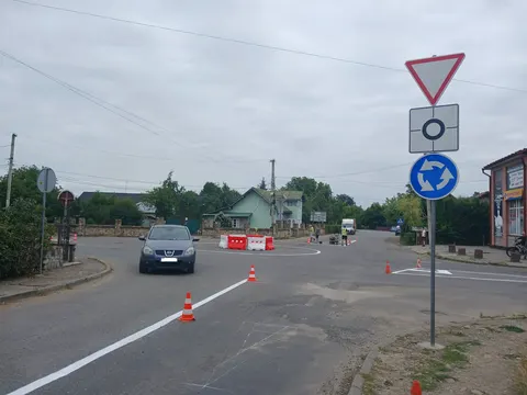 У Косові на перехресті чотирьох вулиць запустили експериментальне кільце